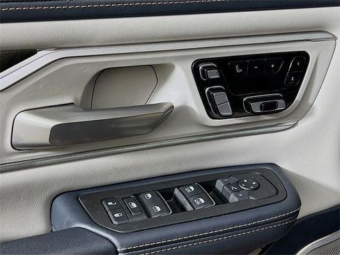 Used 2025 RAM 1500 Tungsten w/ Trailer Tow Group image 9