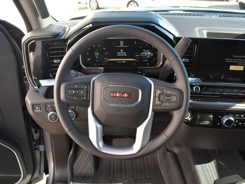 New 2026 GMC Sierra 1500 Elevation w/ LPO, Elevation Black Package image 17