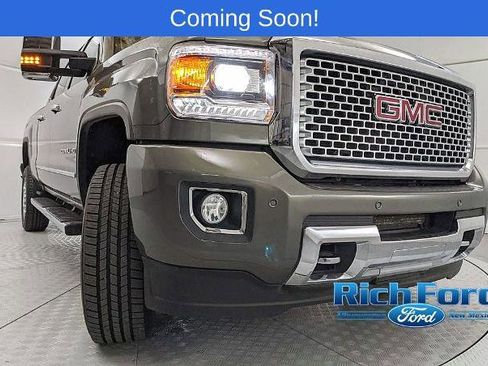 Used 2017 GMC Sierra 2500 Denali w/ Duramax Plus Package image 22