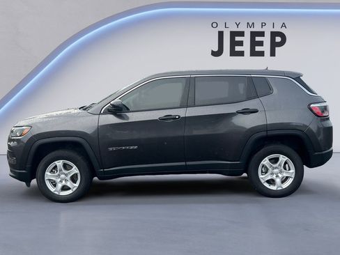 Certified 2022 Jeep Compass Sport image 2