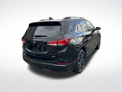 Used 2023 Chevrolet Equinox RS w/ LPO, Floor Liner Package FWD image 6