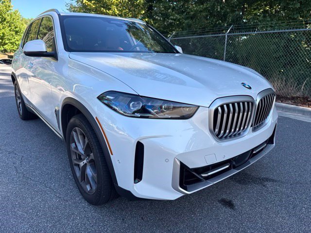 Certified 2024 BMW X5 xDrive40i w/ Premium Package AWD/4WD image 11