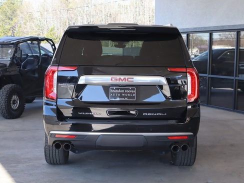 Used 2021 GMC Yukon XL Denali w/ Denali Premium Package image 4