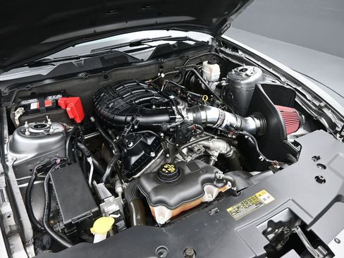 Used 2011 Ford Mustang Premium w/ 202A Rapid Spec Order Code image 10