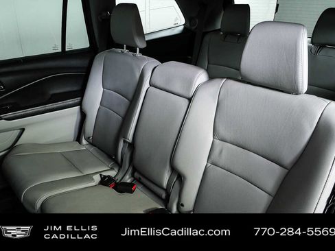 Used 2018 Honda Pilot Touring image 18