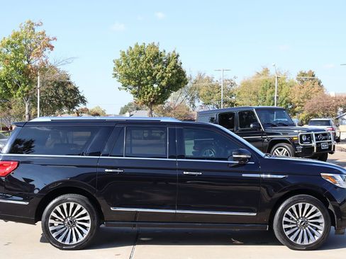 Used 2019 Lincoln Navigator L Reserve image 5