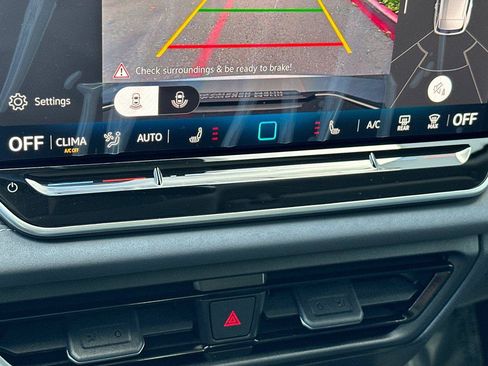 New 2026 Volkswagen Tiguan SE AWD/4WD image 19