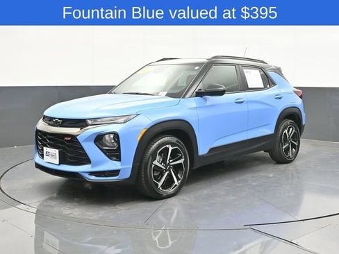 Used 2023 Chevrolet TrailBlazer RS w/ Sun and Liftgate Package FWD image 4