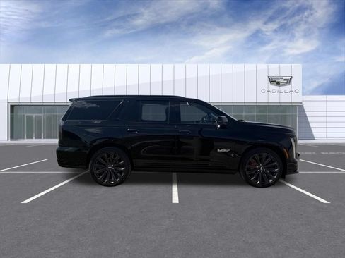 Certified 2025 Cadillac Escalade V AWD/4WD image 2