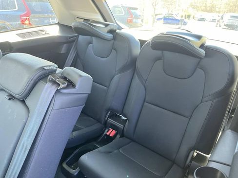 Used 2025 Volvo XC90 B5 Plus image 20
