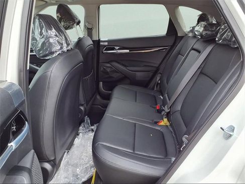 New 2026 Kia Seltos EX image 16