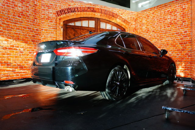Used 2020 Toyota Camry SE FWD image 7