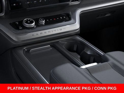 New 2026 Ford Expedition Platinum image 15