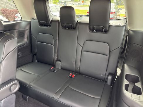 Used 2023 Nissan Pathfinder SL w/ SL Premium Package AWD/4WD image 12