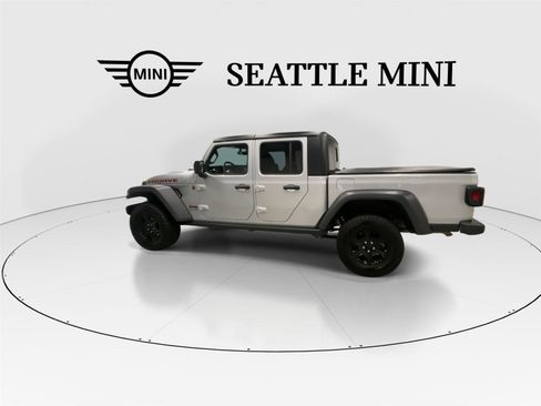 Used 2023 Jeep Gladiator Mojave w/ Cold Weather Group image 7