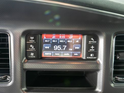 Used 2014 Dodge Charger SE RWD image 18