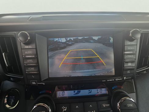 Used 2017 Toyota RAV4 Limited FWD image 36