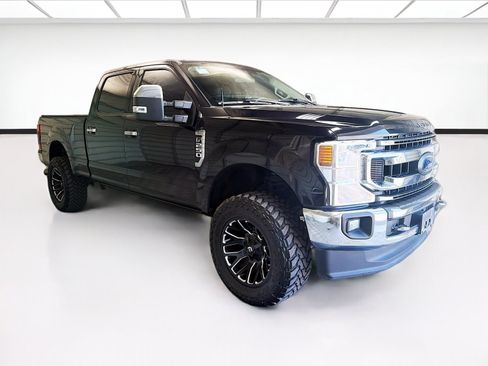 Used 2020 Ford F250 XLT w/ XLT Premium Package AWD/4WD image 3