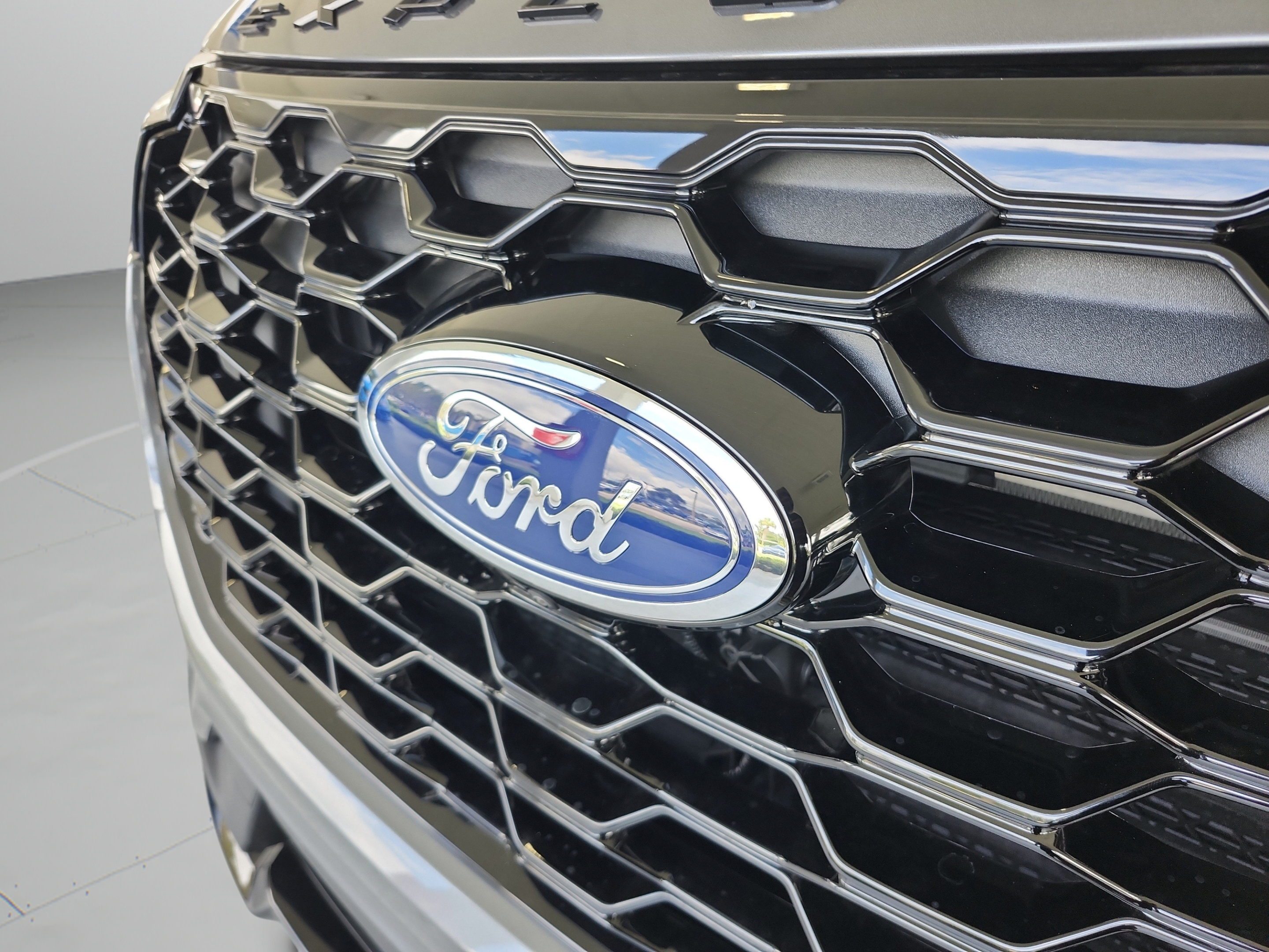New 2026 Ford Explorer ST-Line w/ ST-Line Street Pack RWD image 30