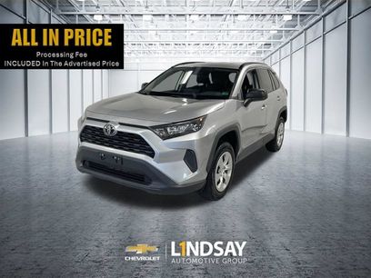 Used 2021 Toyota RAV4 LE w/ Carpet Mat Package (TMS)