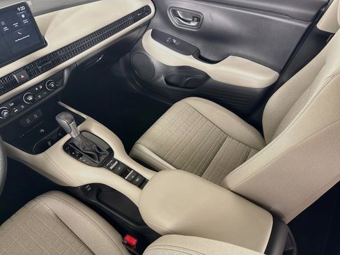 Certified 2026 Honda HR-V LX image 26