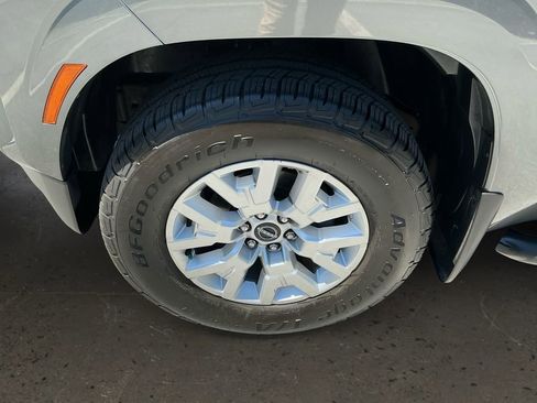 Used 2022 Nissan Frontier SV RWD image 10