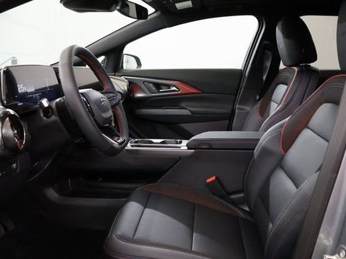 New 2026 Chevrolet Equinox EV RS image 11