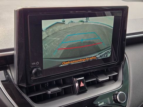Used 2023 Toyota Corolla Cross LE w/ Moonroof Package FWD image 21