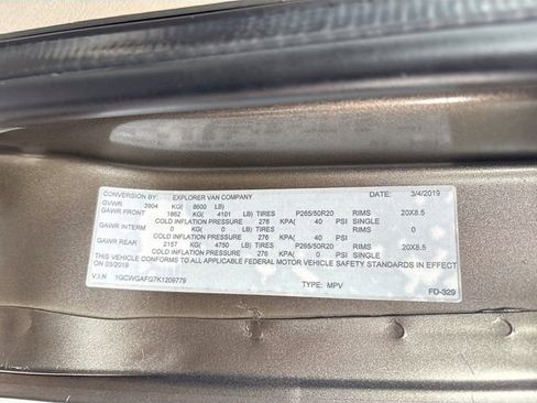 Used 2019 Chevrolet Express 2500 w/ Enhanced Convenience Package image 37