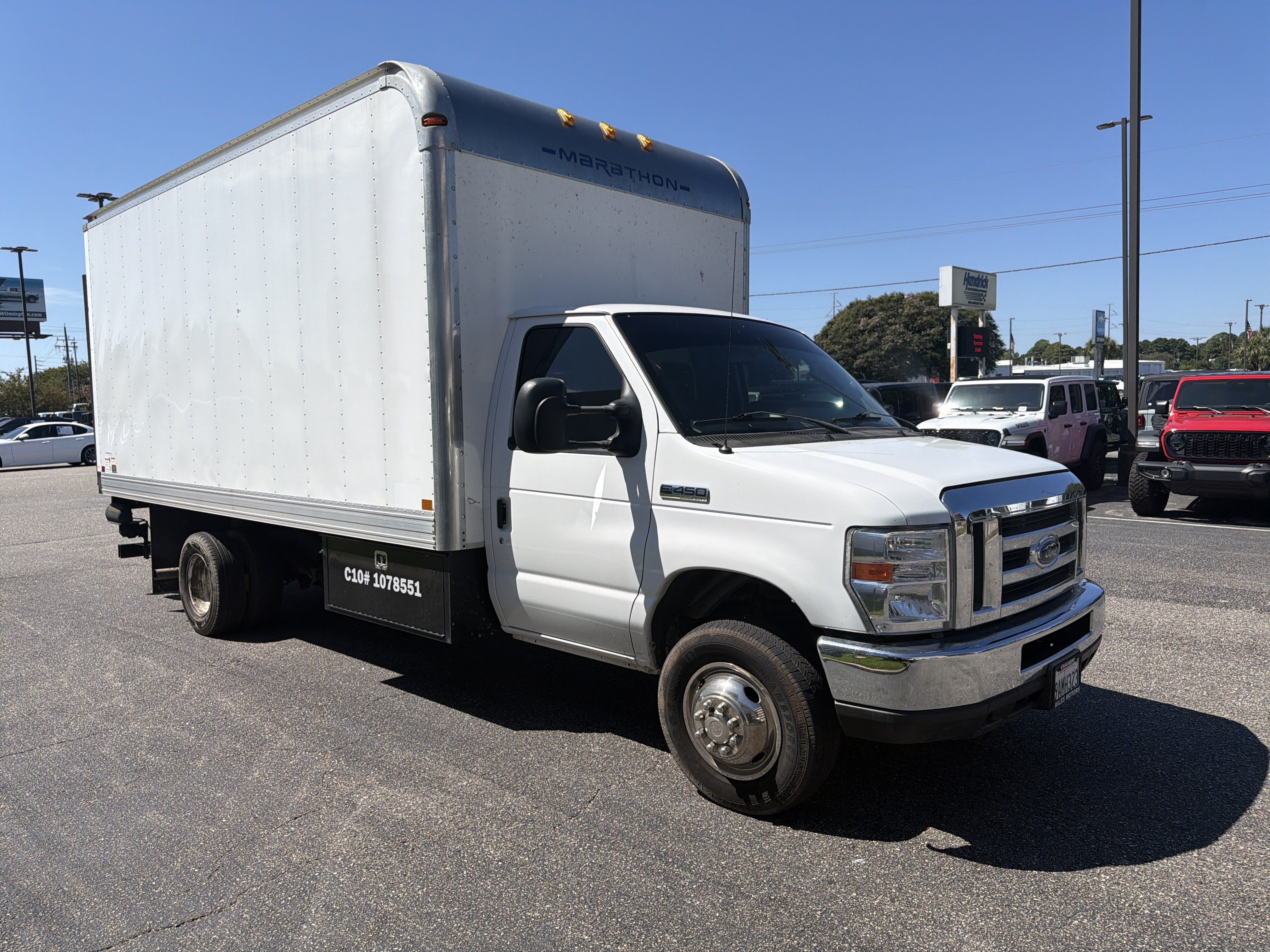 Used 2019 Ford E-450 and Econoline 450 Super Duty w/ Power Windows & Locks Group RWD image 2