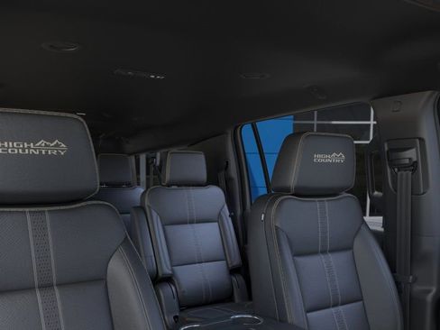 New 2025 Chevrolet Suburban High Country image 24
