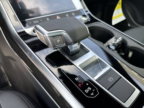 New 2026 Audi Q7 2.0T Premium AWD/4WD image 16