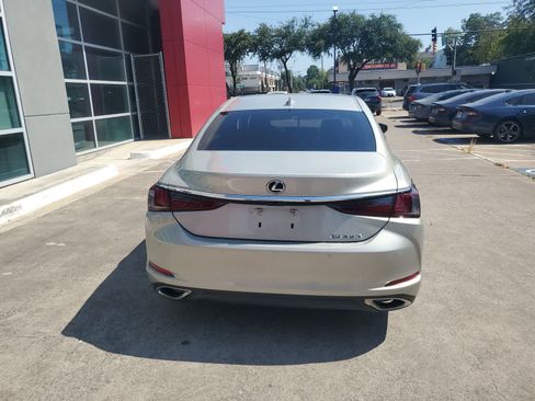Used 2020 Lexus ES 350 w/ Premium Package FWD image 5