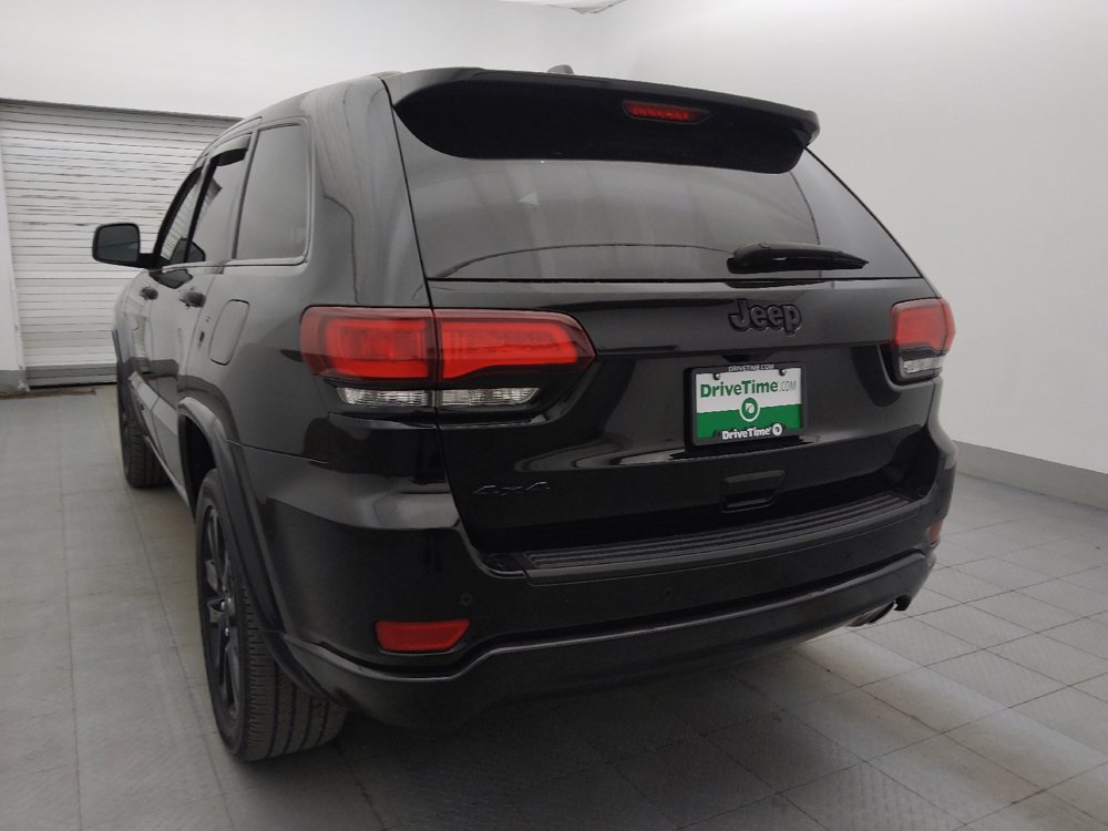 Used 2020 Jeep Grand Cherokee Altitude AWD/4WD image 5