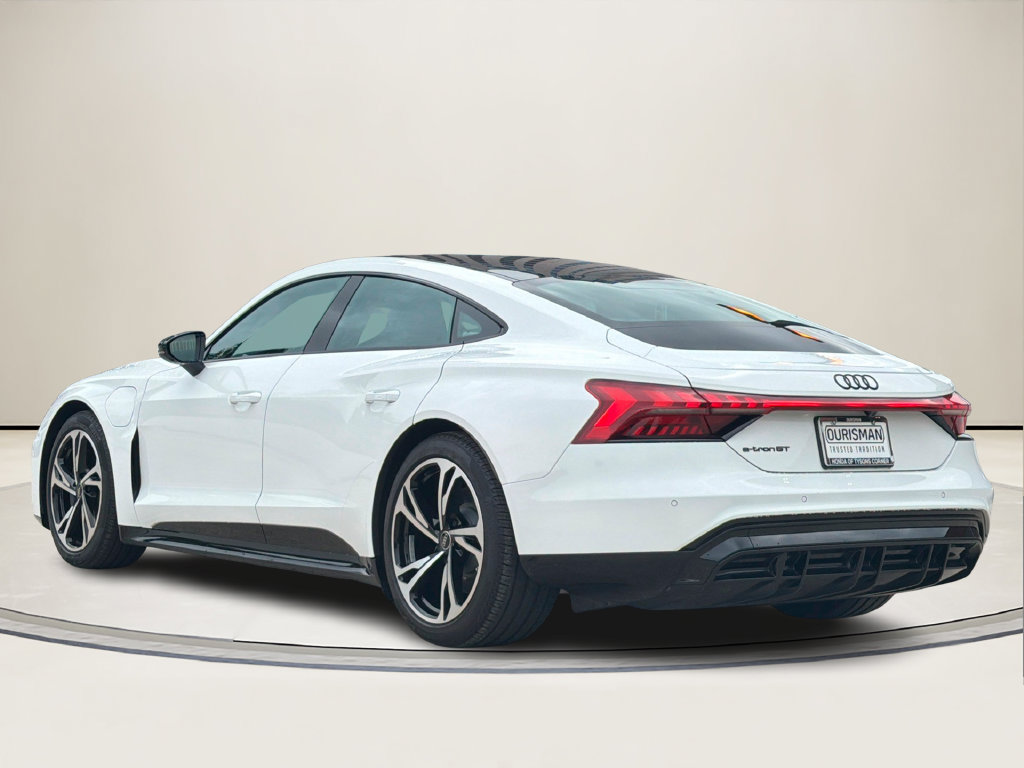 Used 2024 Audi e-tron GT Premium Plus AWD/4WD image 3