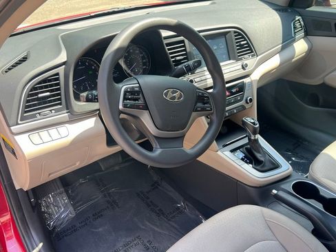 Used 2017 Hyundai Elantra SE FWD image 11