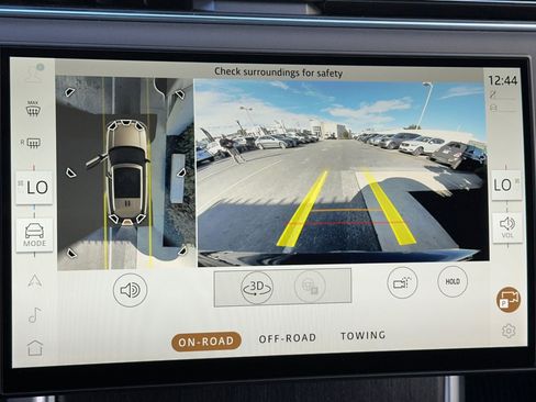 New 2025 Land Rover Range Rover SE image 19