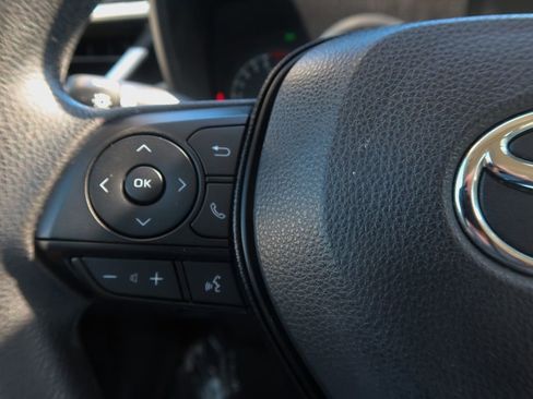 Used 2020 Toyota Corolla LE w/ LE Premium Package image 30