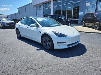 Used 2021 Tesla Model 3 Standard Range Plus image 1