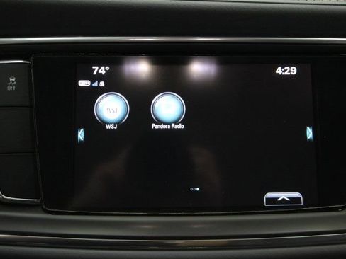 Used 2019 Buick Enclave Essence image 18