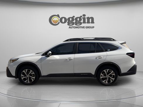 Used 2021 Subaru Outback Limited XT image 2