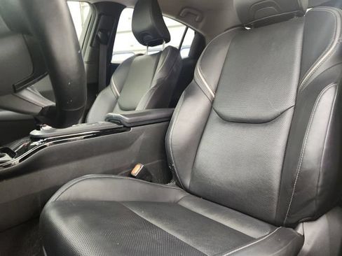 Used 2023 Toyota Prius XLE FWD image 14