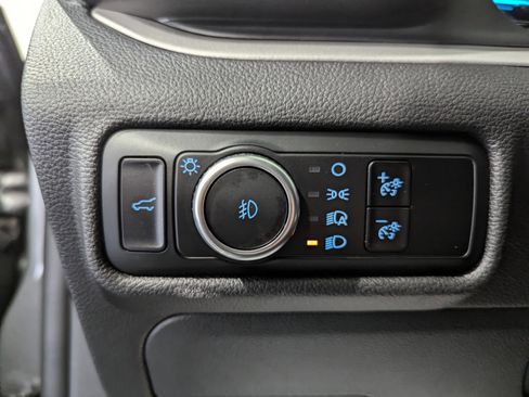 Used 2023 Ford Explorer XLT w/ Equipment Group 202A image 17