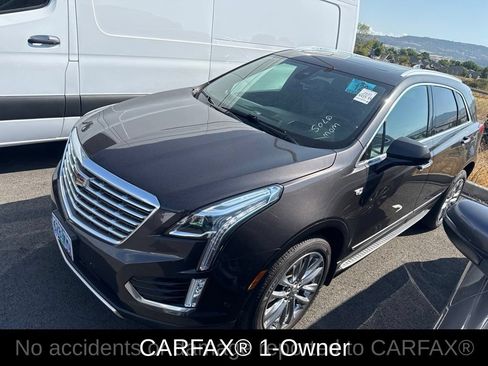 Used 2017 Cadillac XT5 Platinum w/ Driver Assist Package AWD/4WD image 2