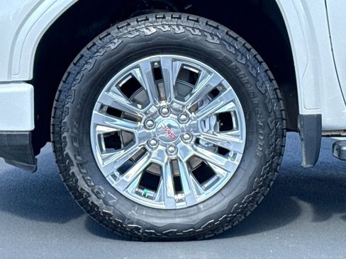 Used 2023 GMC Sierra 1500 Denali w/ Technology Package image 37