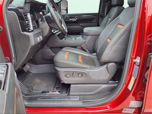 Used 2025 GMC Sierra 2500 AT4 w/ AT4 Premium Plus Package image 23