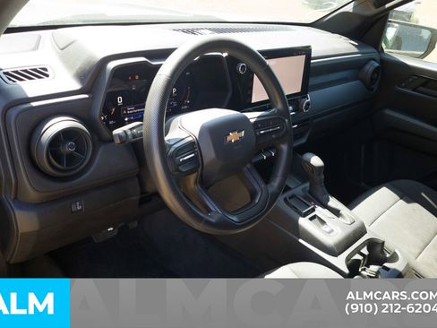 Used 2024 Chevrolet Colorado W/T RWD image 6
