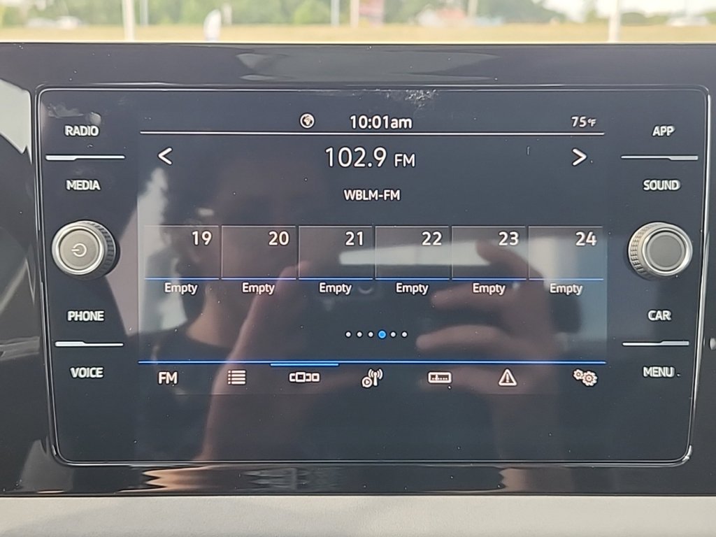 New 2026 Volkswagen Jetta SE FWD image 15