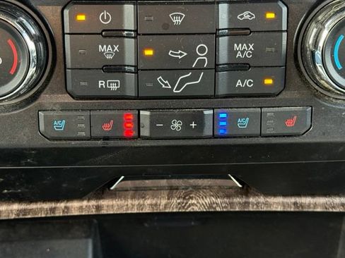 Used 2017 Ford F350 Lariat w/ Lariat Ultimate Package AWD/4WD image 30