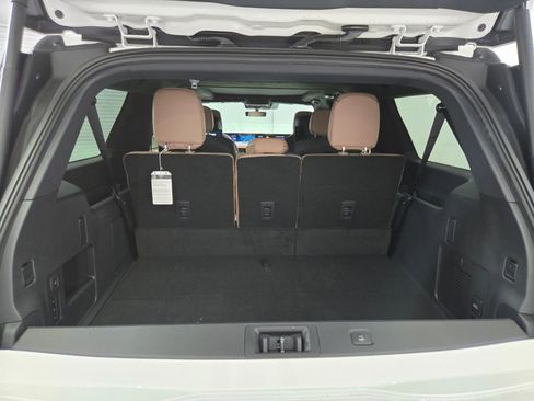 New 2026 Lincoln Navigator L Black Label AWD/4WD image 21